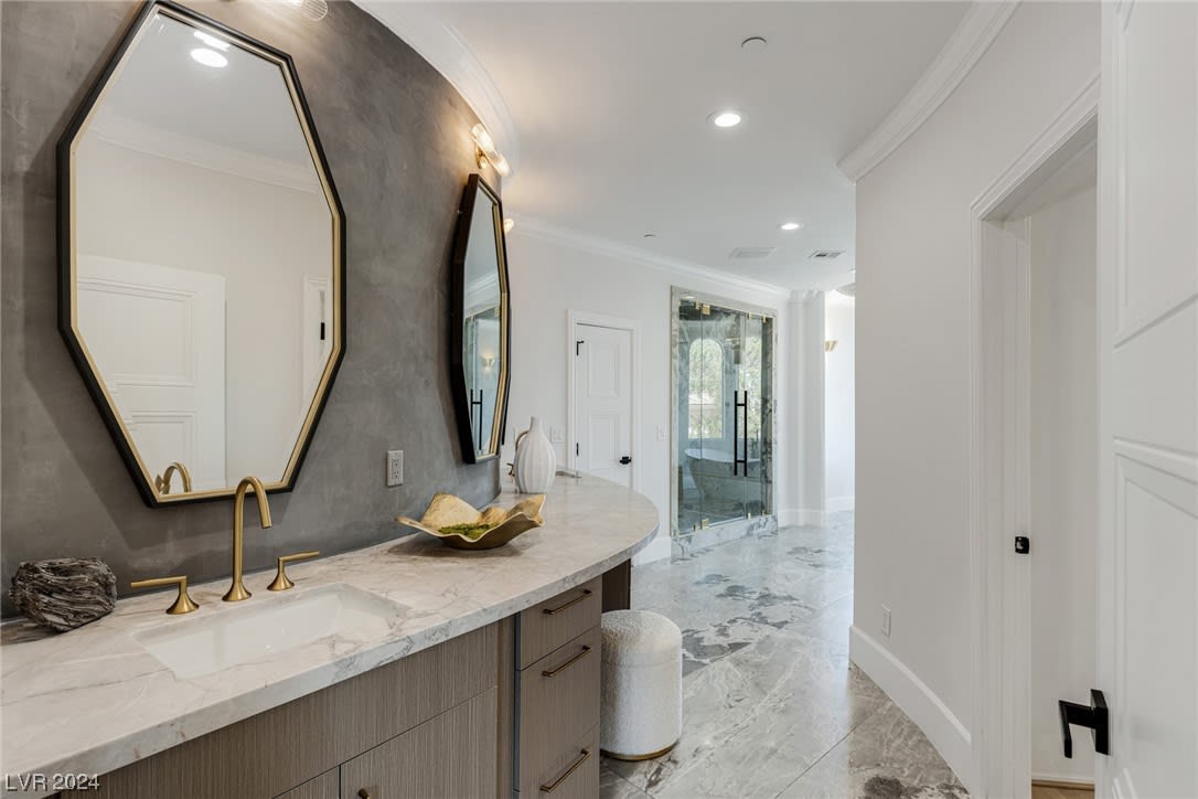22 Anthem Pointe Ct