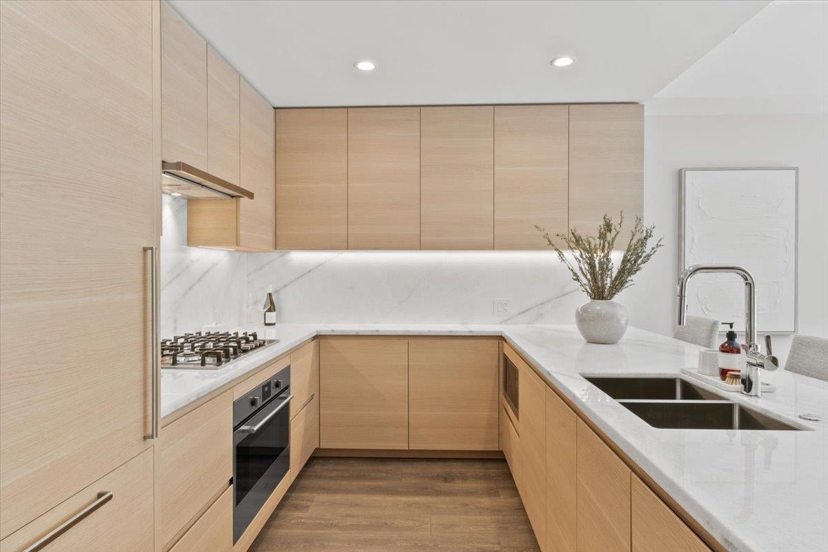 205-305 Morrissey Rd