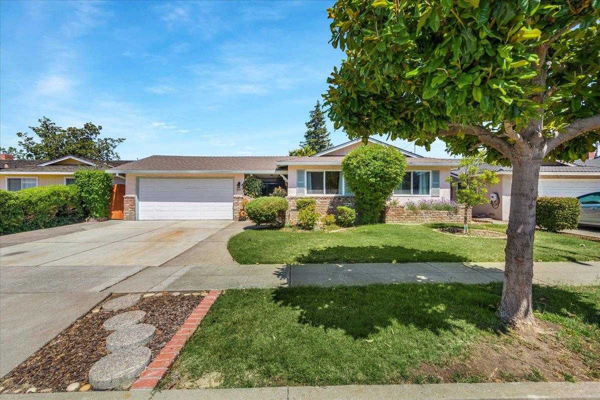 944 Vicar LN