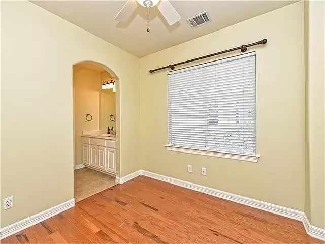 4007 Gaines Ct