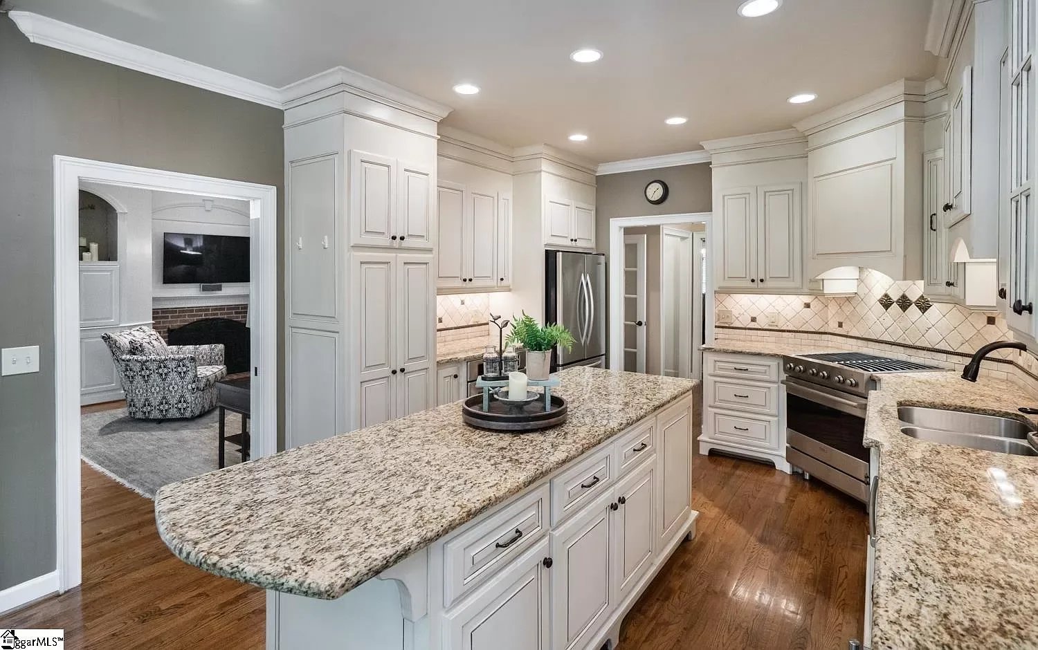 8 Laurel Oak Trl