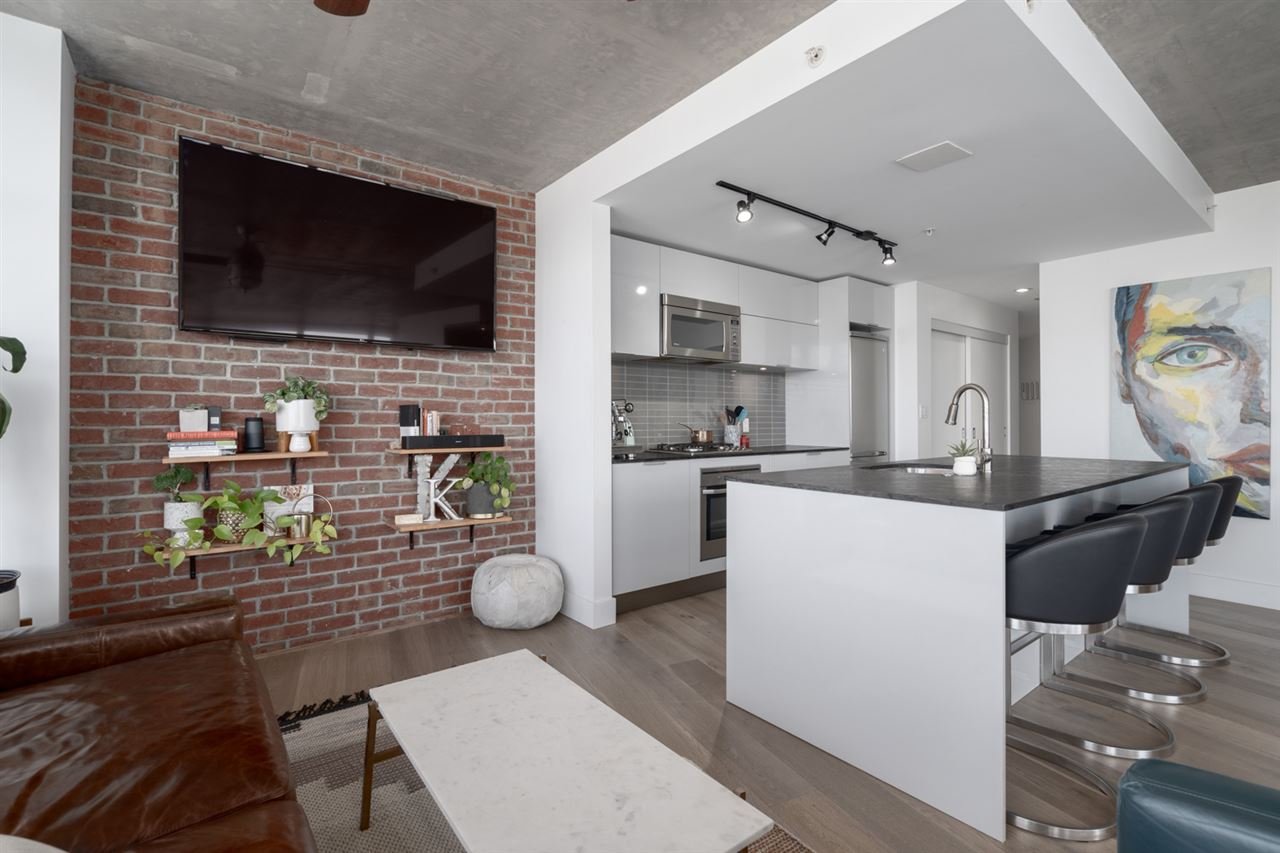 3303-128 W Cordova St