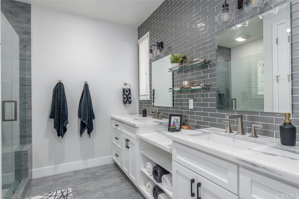 325 23rd Street