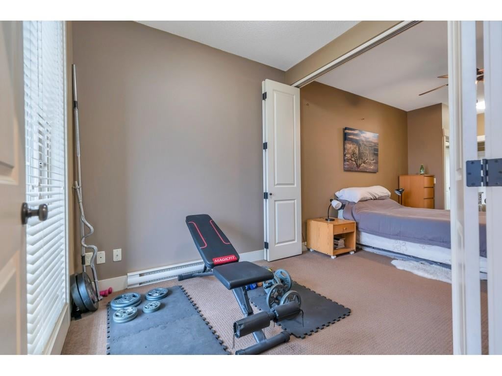 409-45893 Chesterfield Ave