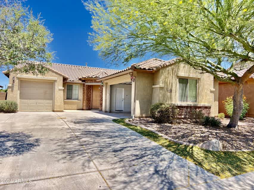 3590 N Emerald Creek Dr