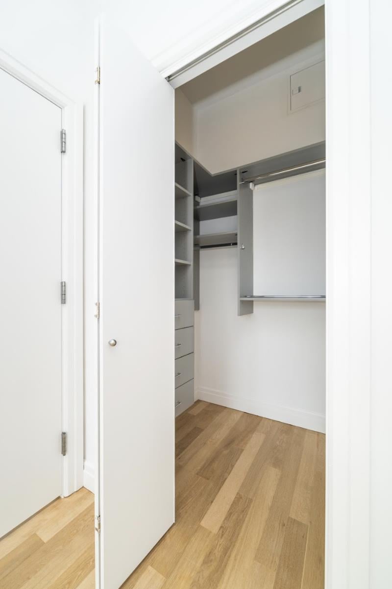 554 West 54th Street, Apt 23-B