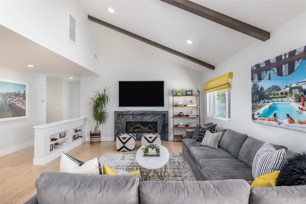 325 23rd Street