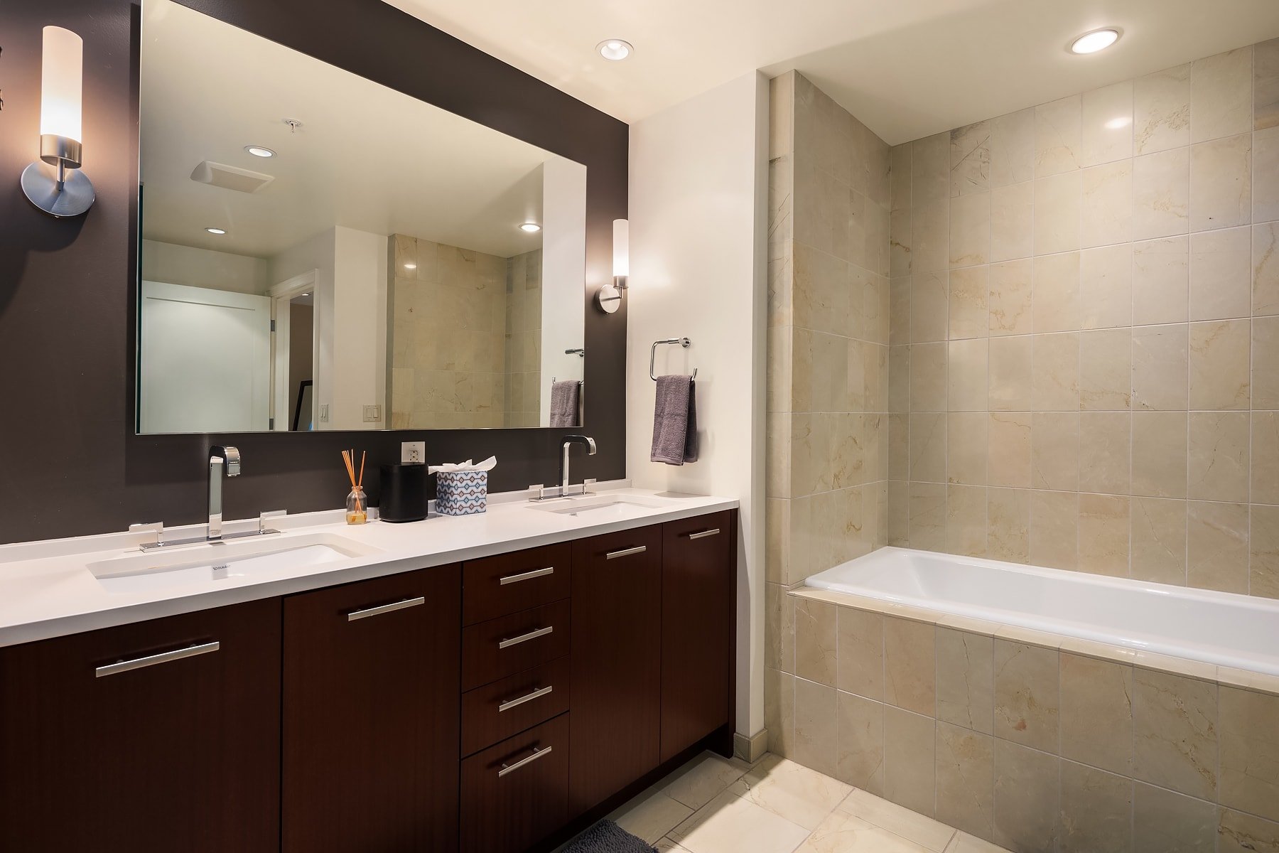 10700 NE 4th Street, Unit 1902