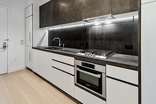 11 Hoyt Street Unit: 12M