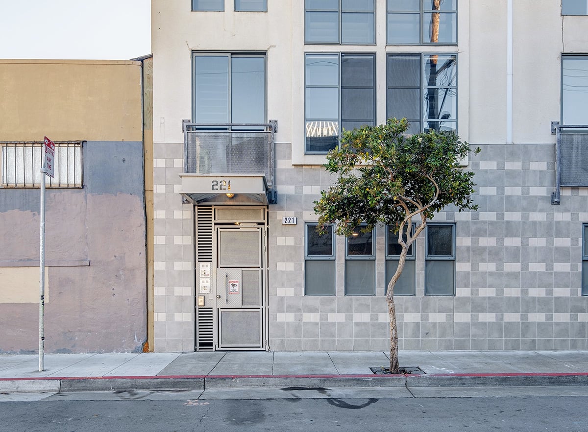 221 Clara St., #11
