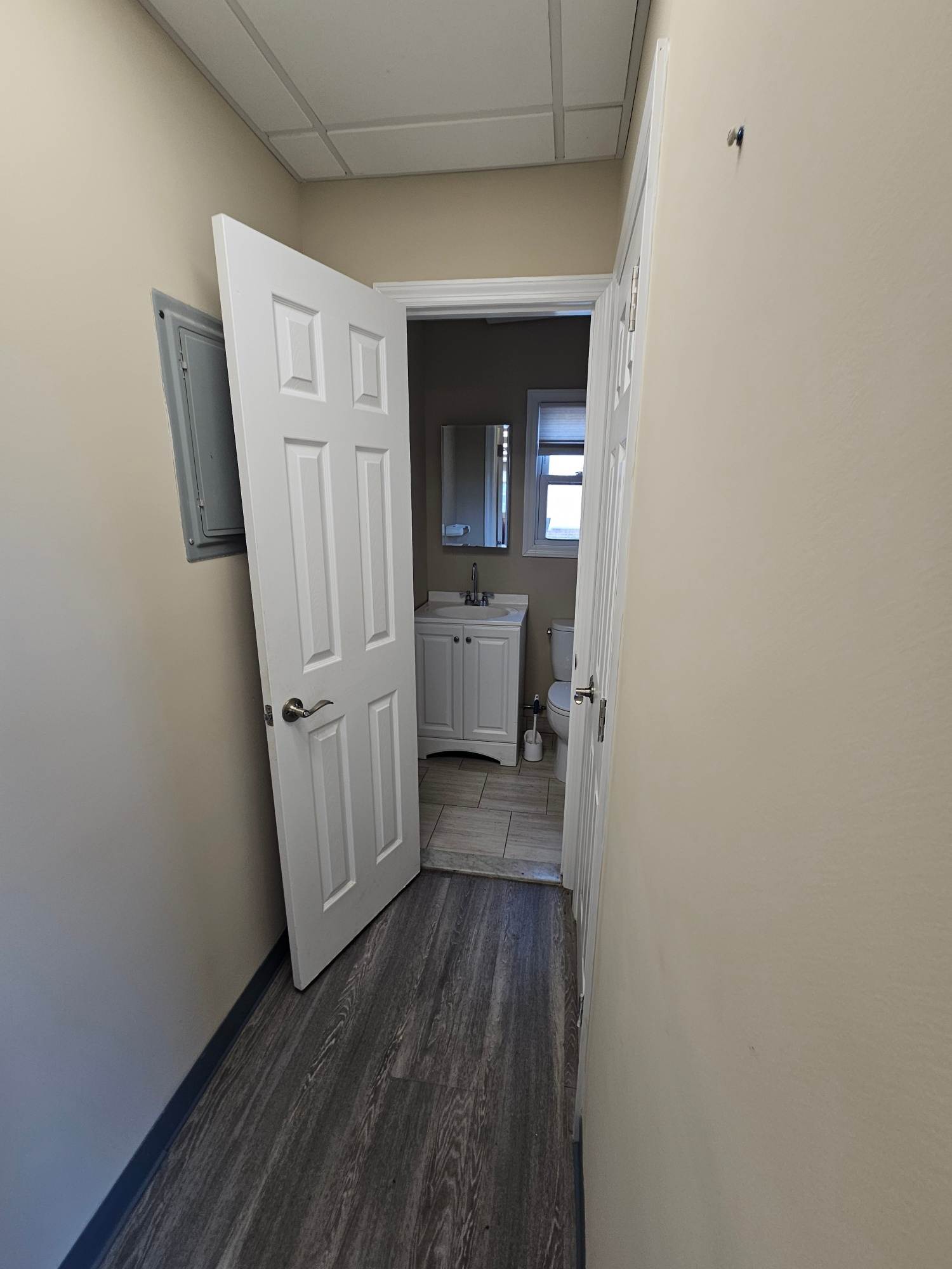 844 Willis Ave