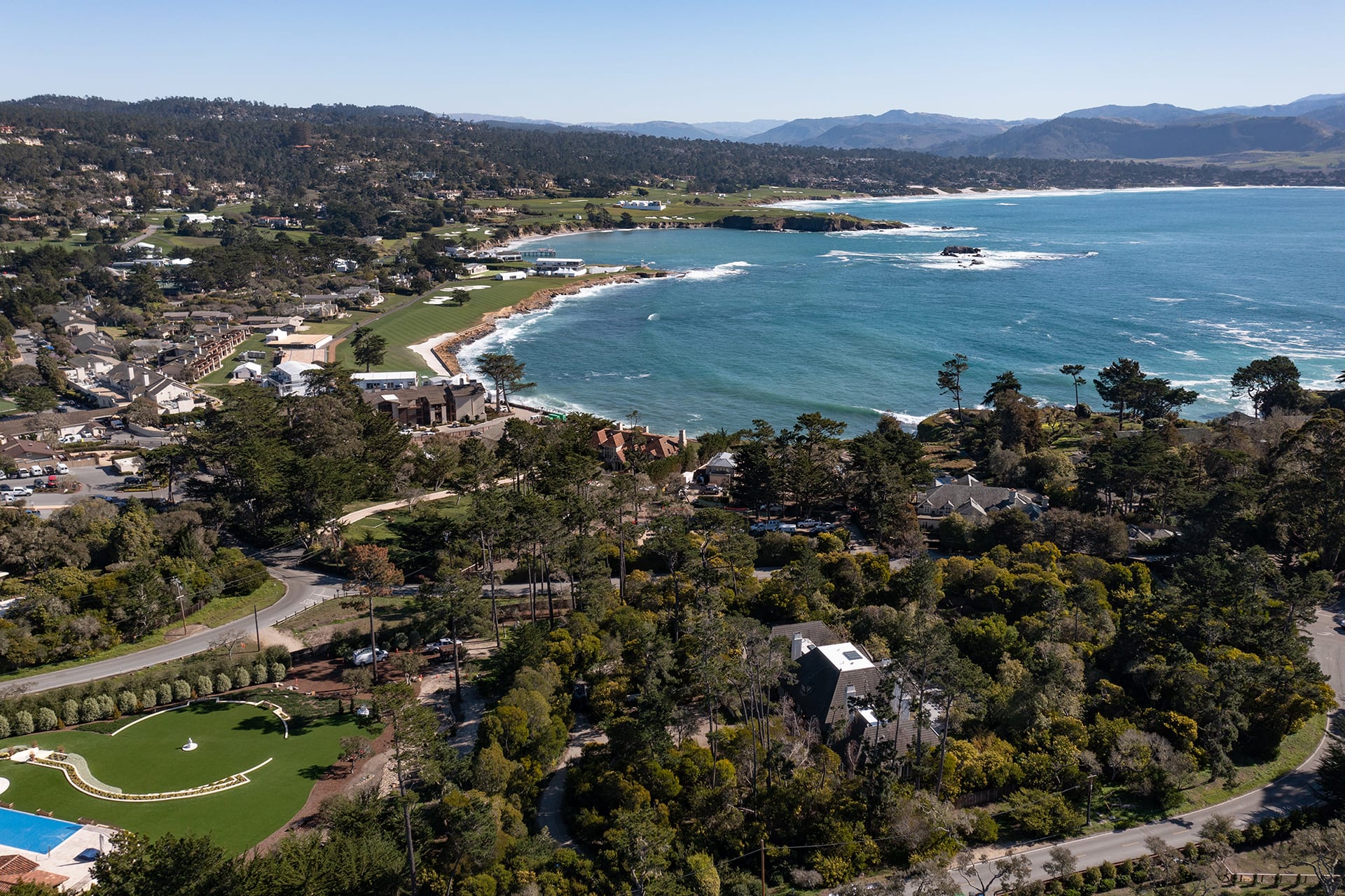 Pebble Beach Manor - 3323 Stevenson Drive