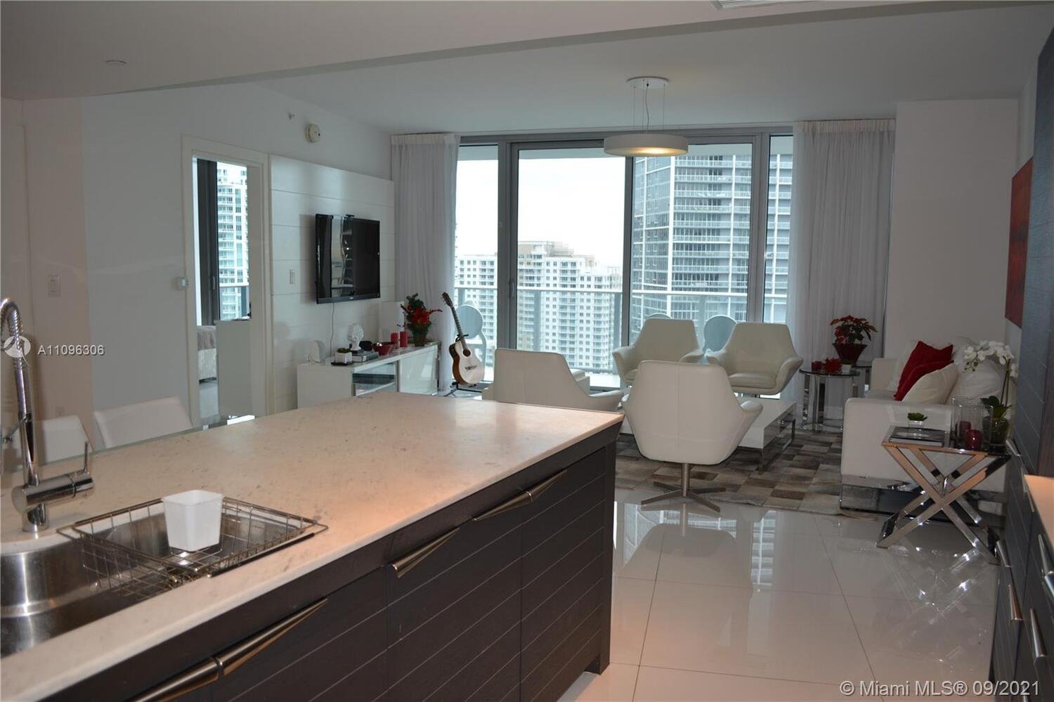 200 Biscayne Blvd Way, #3308  