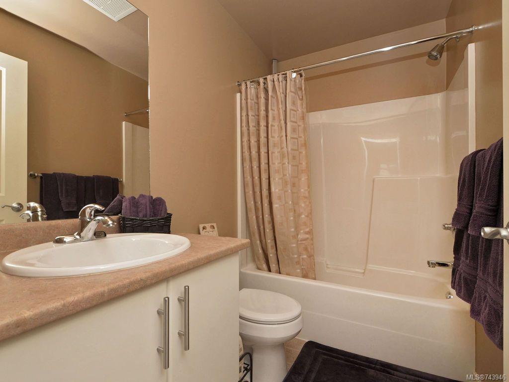 210-2220 SOOKE Rd, Colwood