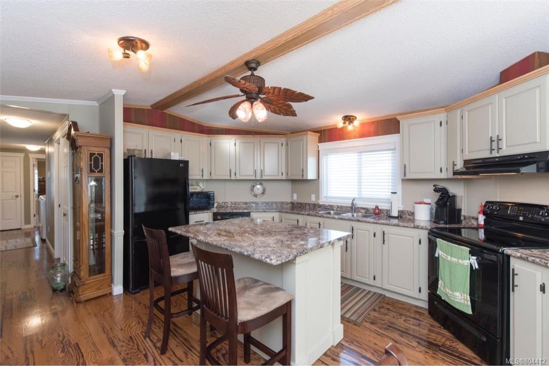 43-7583 Central Saanich Rd
