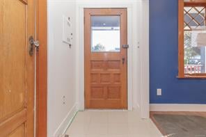 919 Selkirk Ave