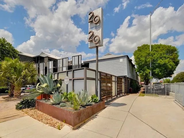 2020 S Congress Ave, #1122 