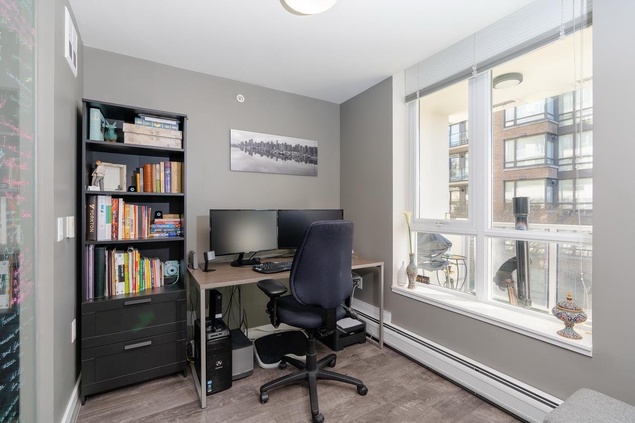 203-175 W 2nd St
