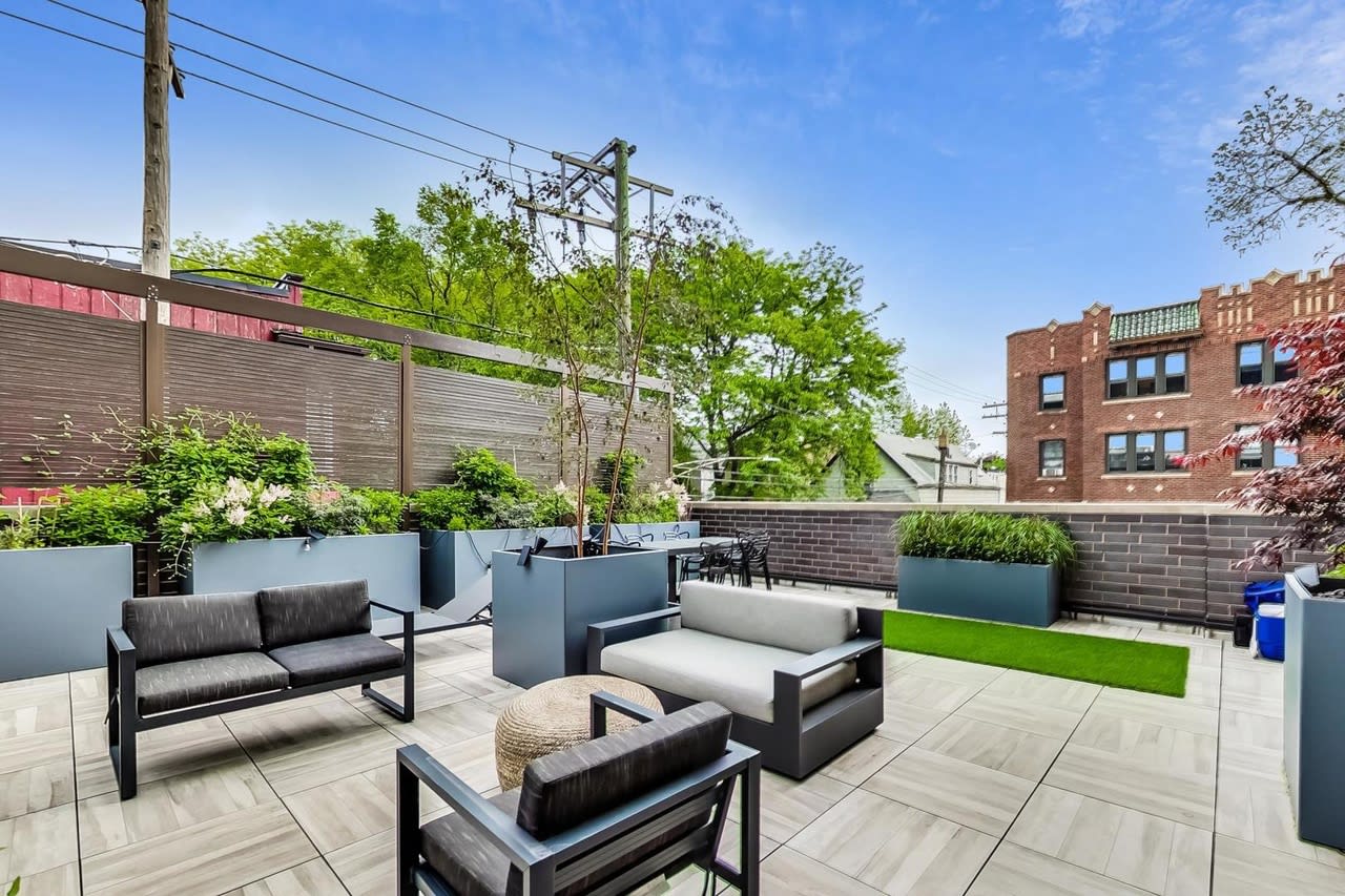 4802 N Bell Ave #203