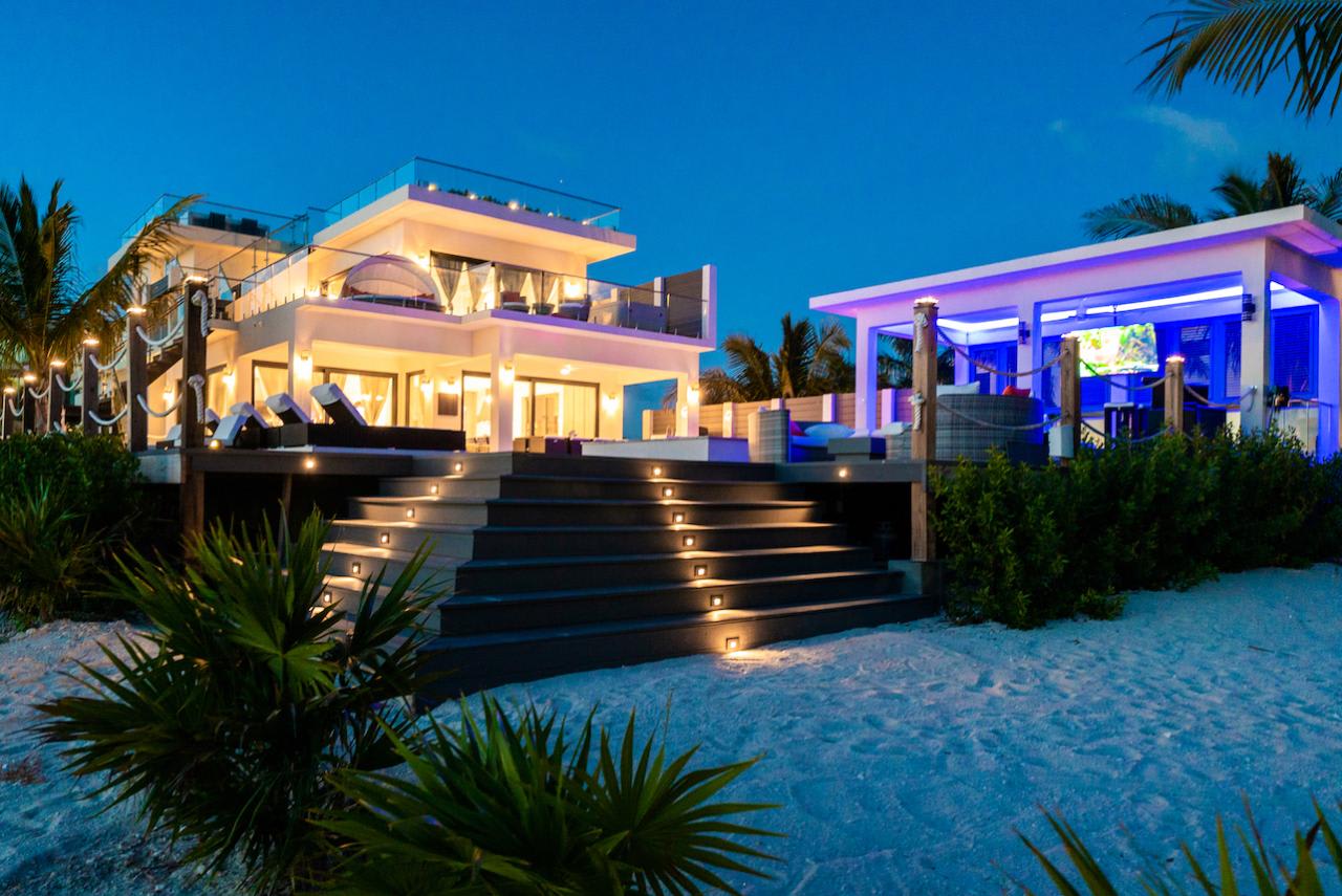Horizon Beachfront Villa