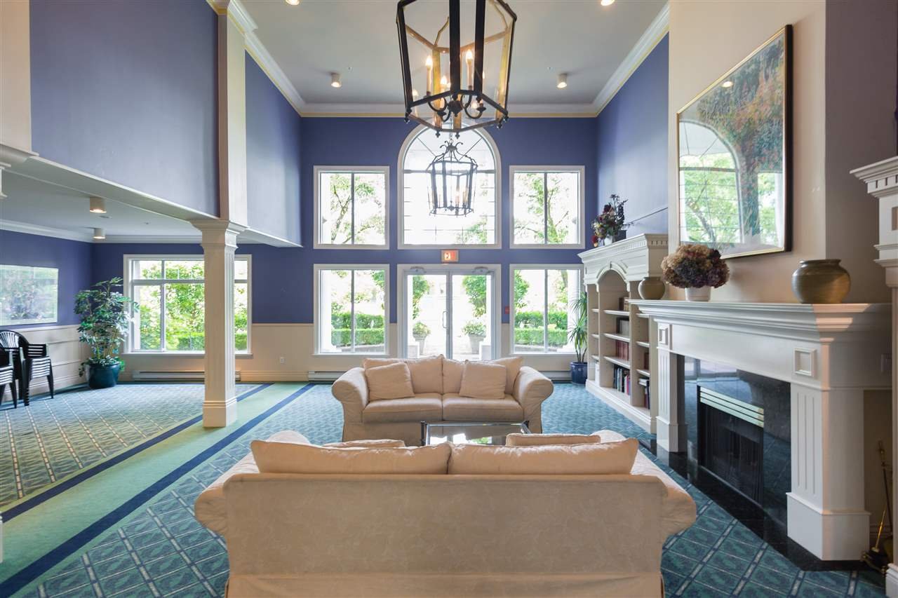 309-5735 Hampton Pl