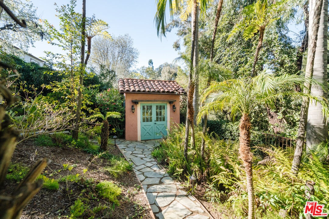 Vibrant Hollywood Hills Spanish