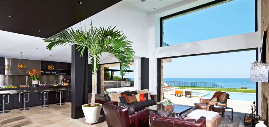 Manor Retreat