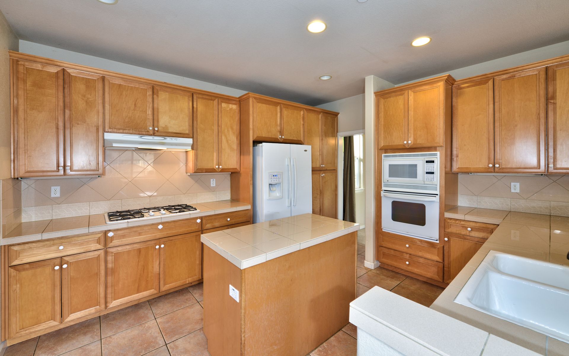 3428 Lake Park Ct