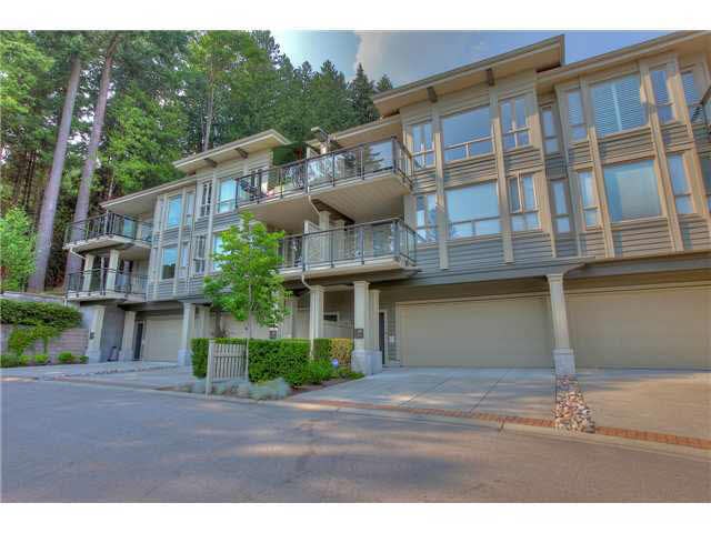2485 Folkestone Wy