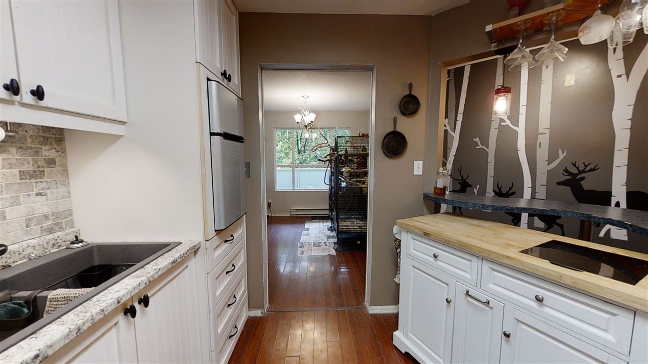 205-13955 Laurel Dr