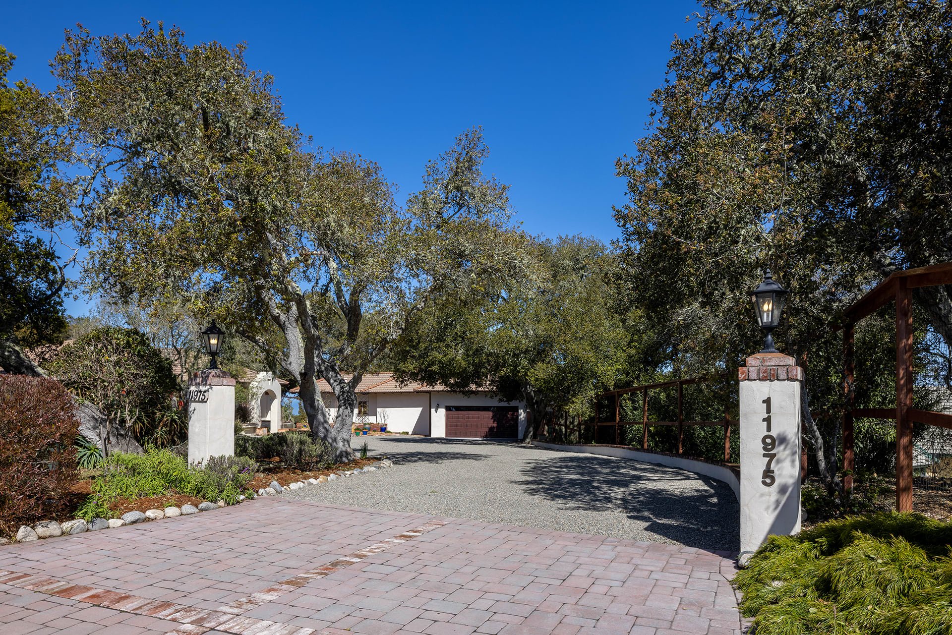 Serene Monterey Haven - 11975 Saddle Rd