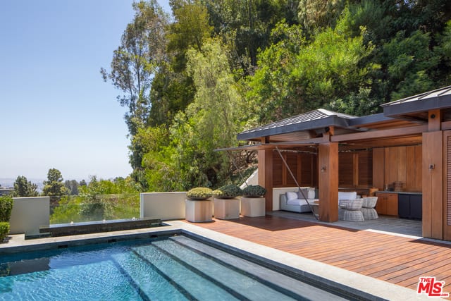 Blissful Manor