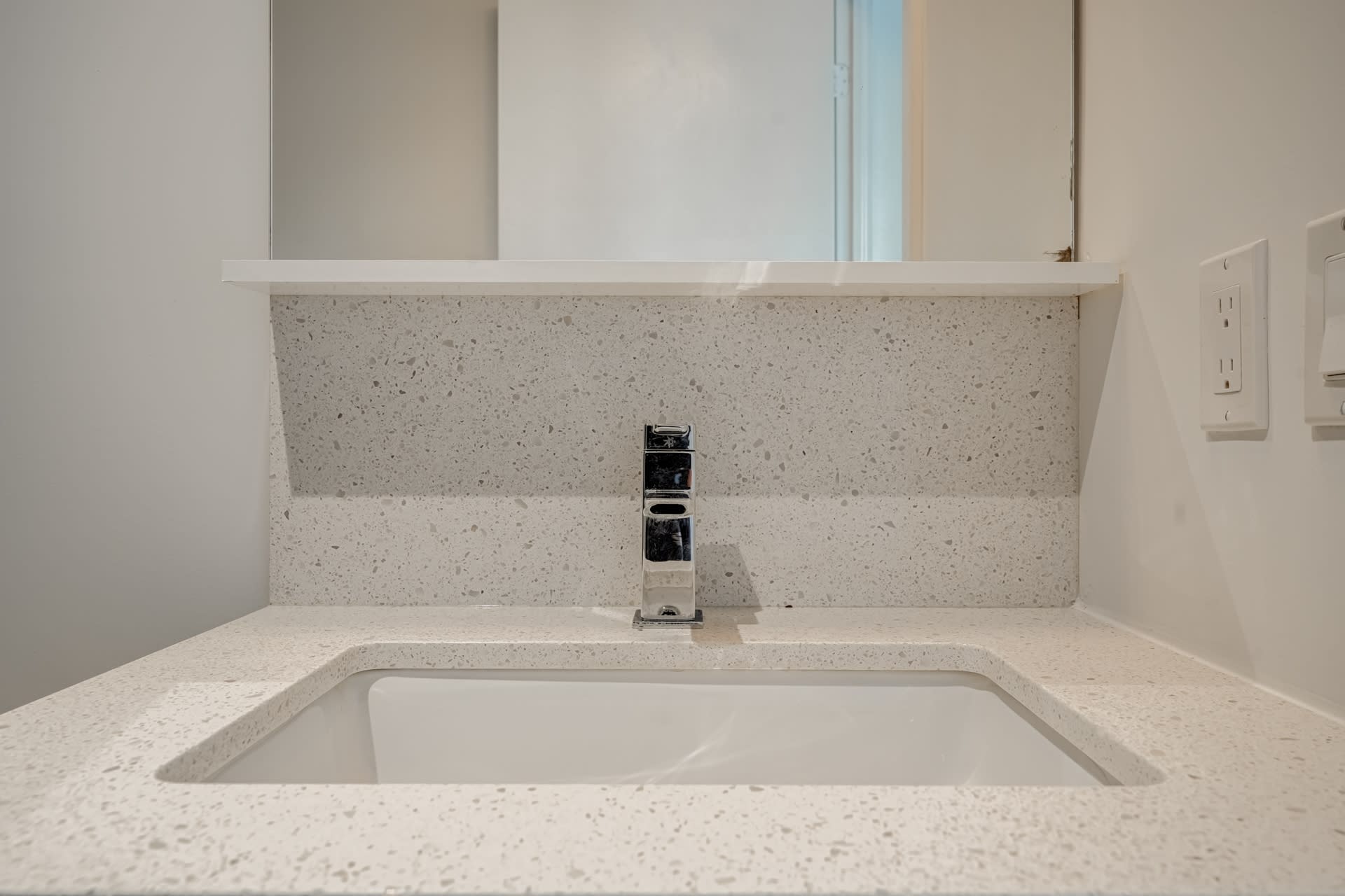 Fabulous 2 Bedroom, 2 Bath Suite