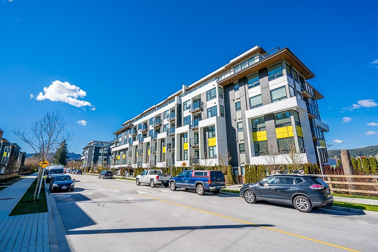 607-3038 St George St