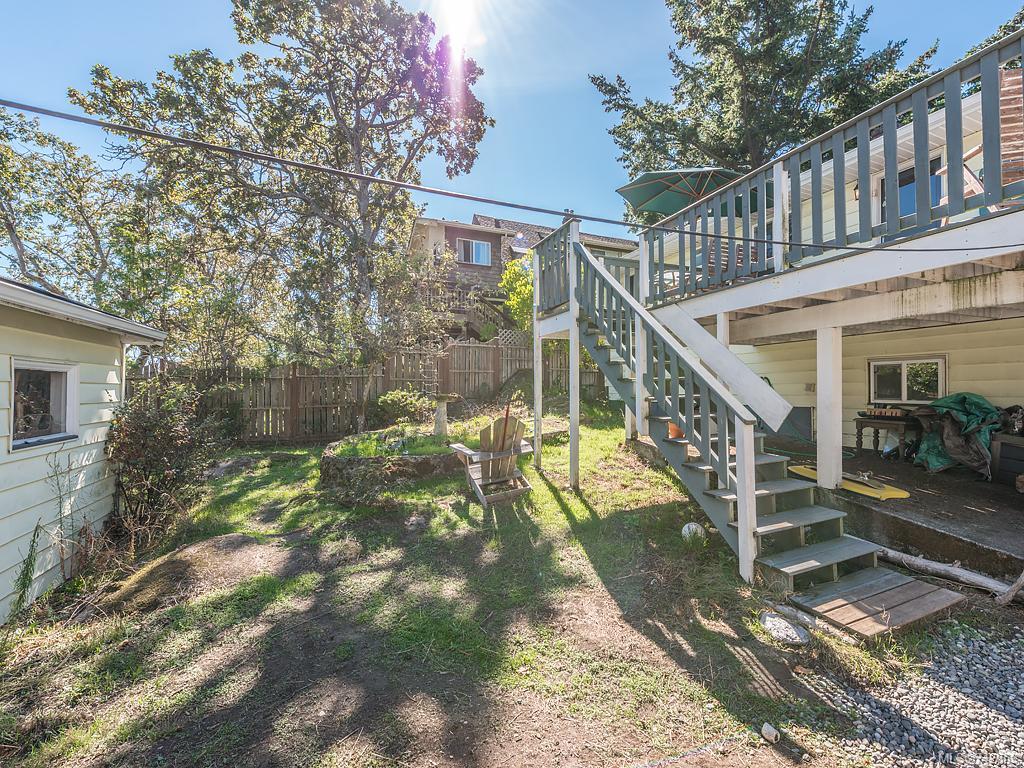 2665 Roseberry Ave