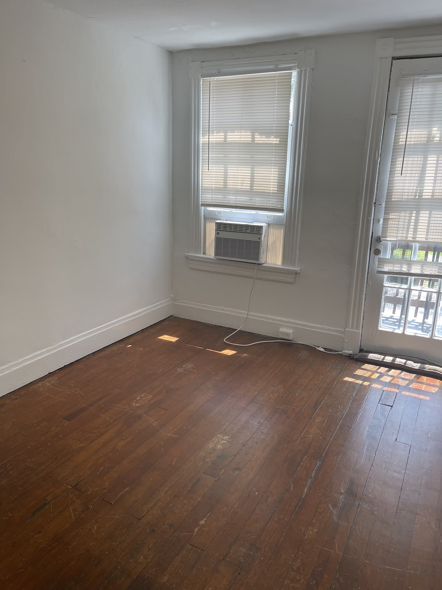 4 S. Auburn Avenue