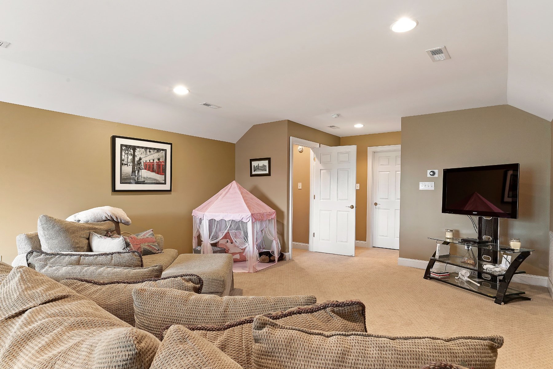 4307 Wilcot Drive