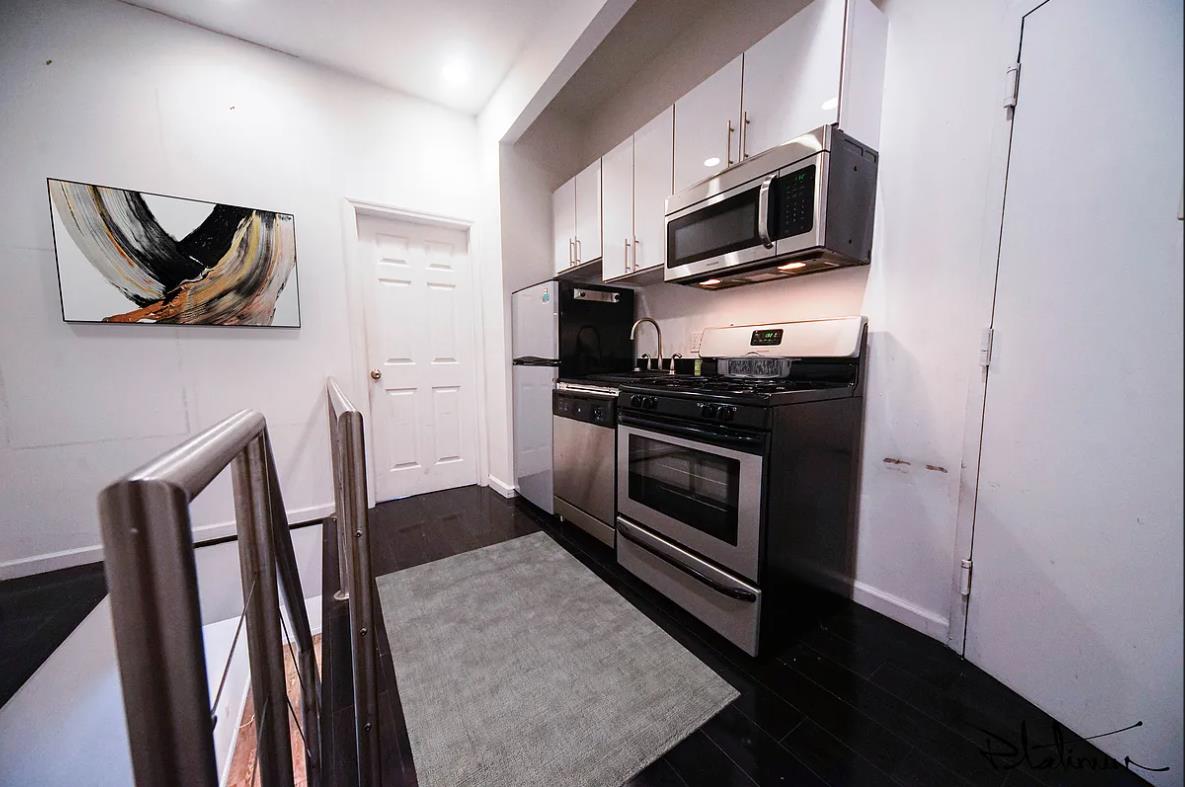 142 Sullivan Street, Apt 1