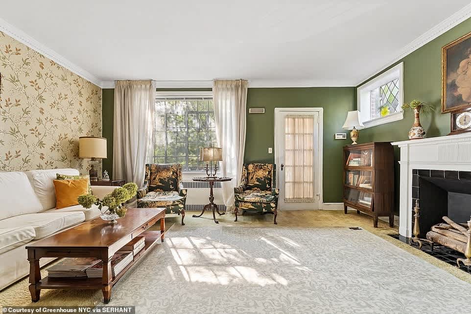 Stuck in Time! Never-Before-Listed 1940 Brooklyn Brownstone, Which Has Remained in The Same Family and Whose 82-Year-Old Owner Grew up In It, Is a Time Capsule from The 1950s as It's Listed on The Market for $1.22 Million