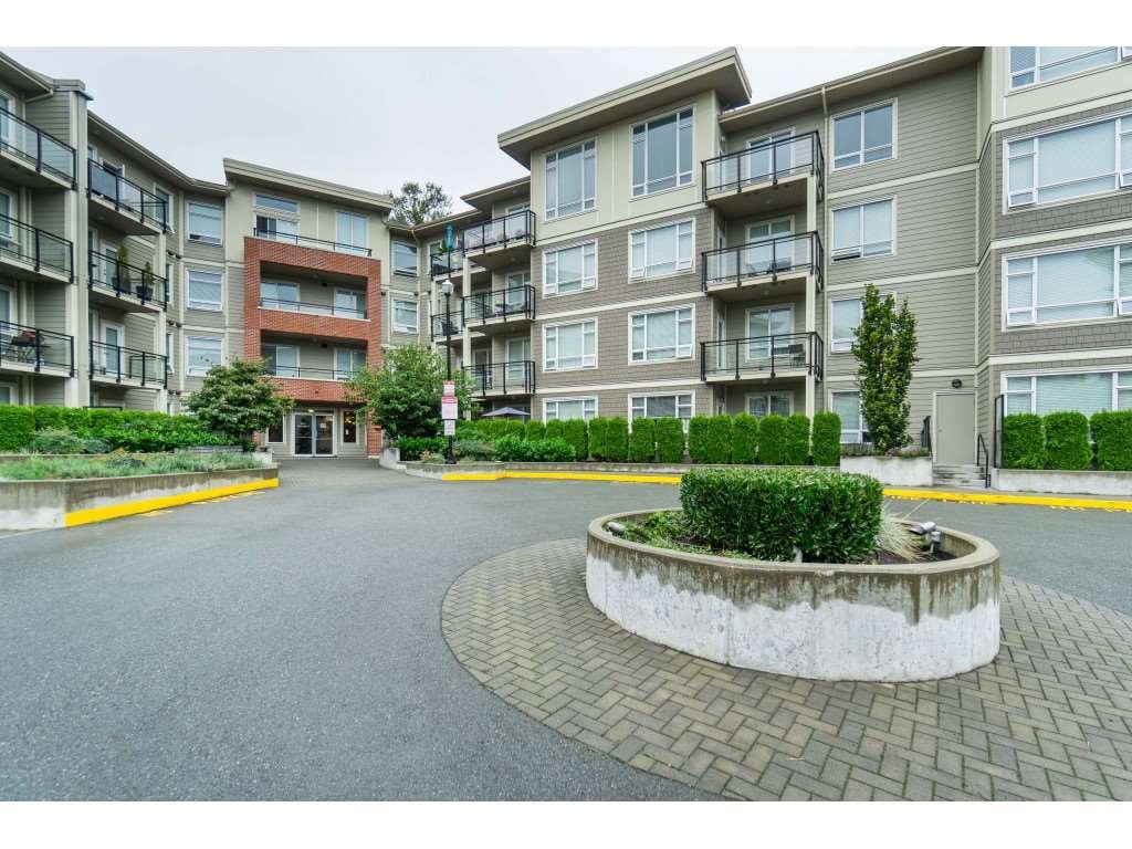 C313-20211 66 Ave