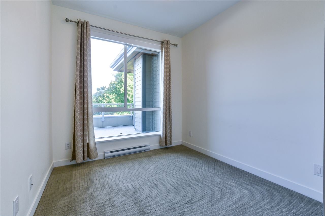 418-5460 Broadway Wy