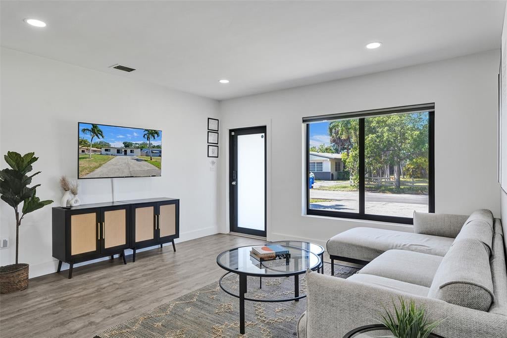 1772 SW 30th St Fort Lauderdale, FL 33315