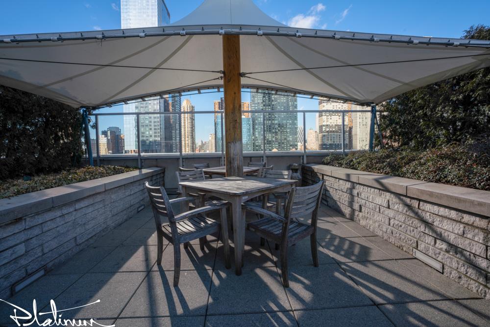 455 West 37th Street, Apt 715
