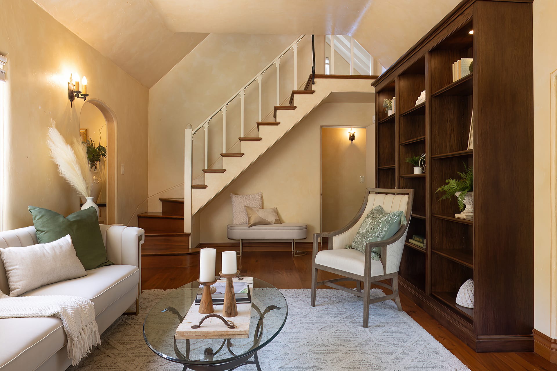 Charming Carmel Jewel - Mission 2NW of 1st