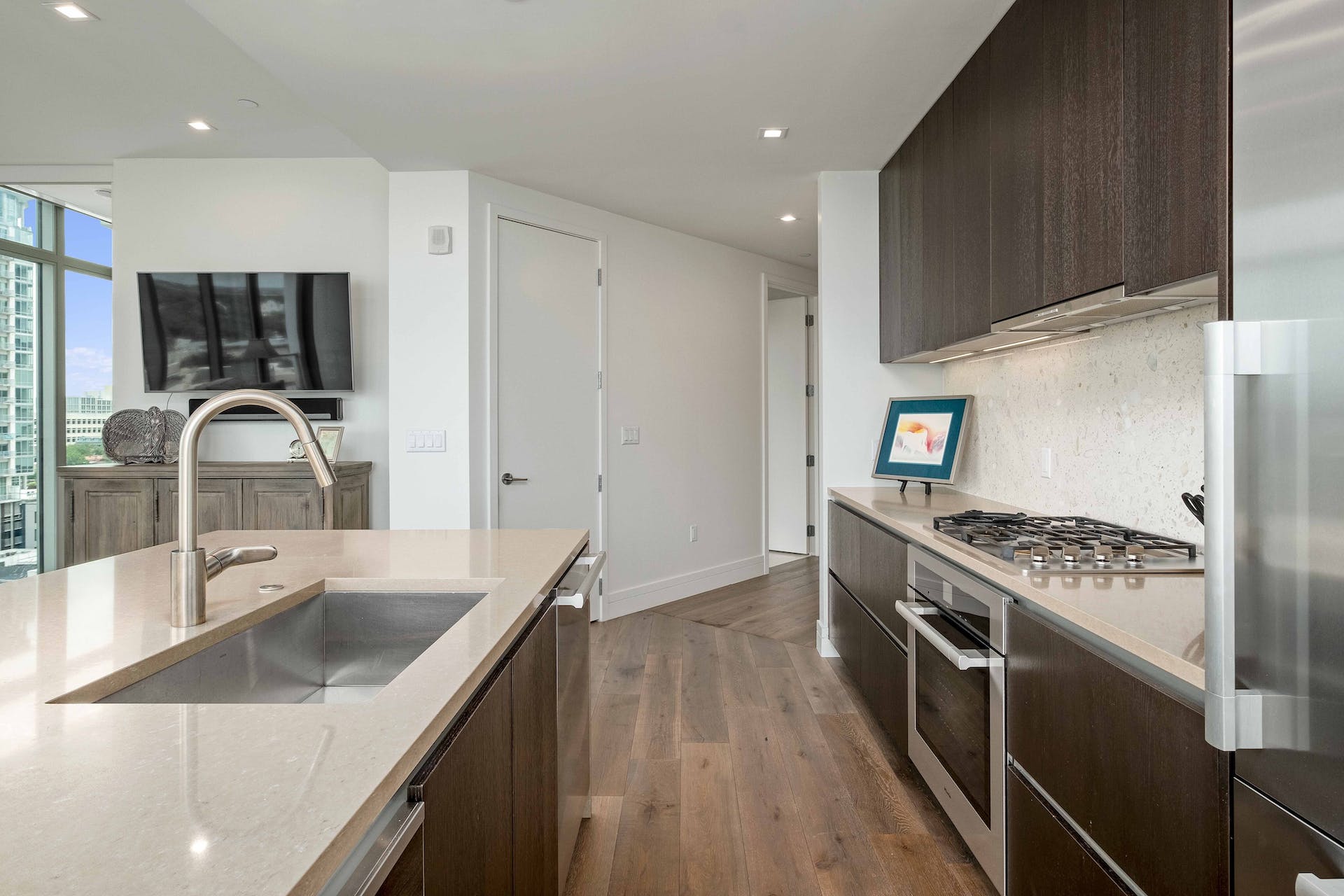 501 West Ave #1204