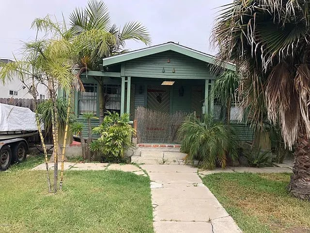1061 Palms Blvd  