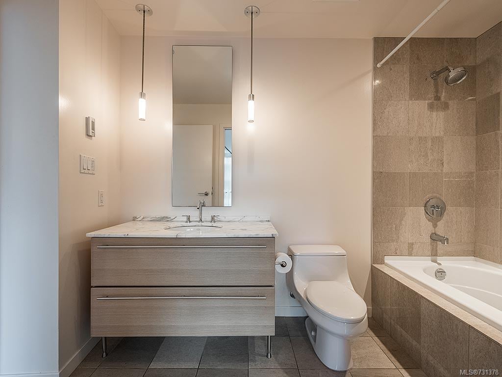 203-66 Songhees Rd, Victoria