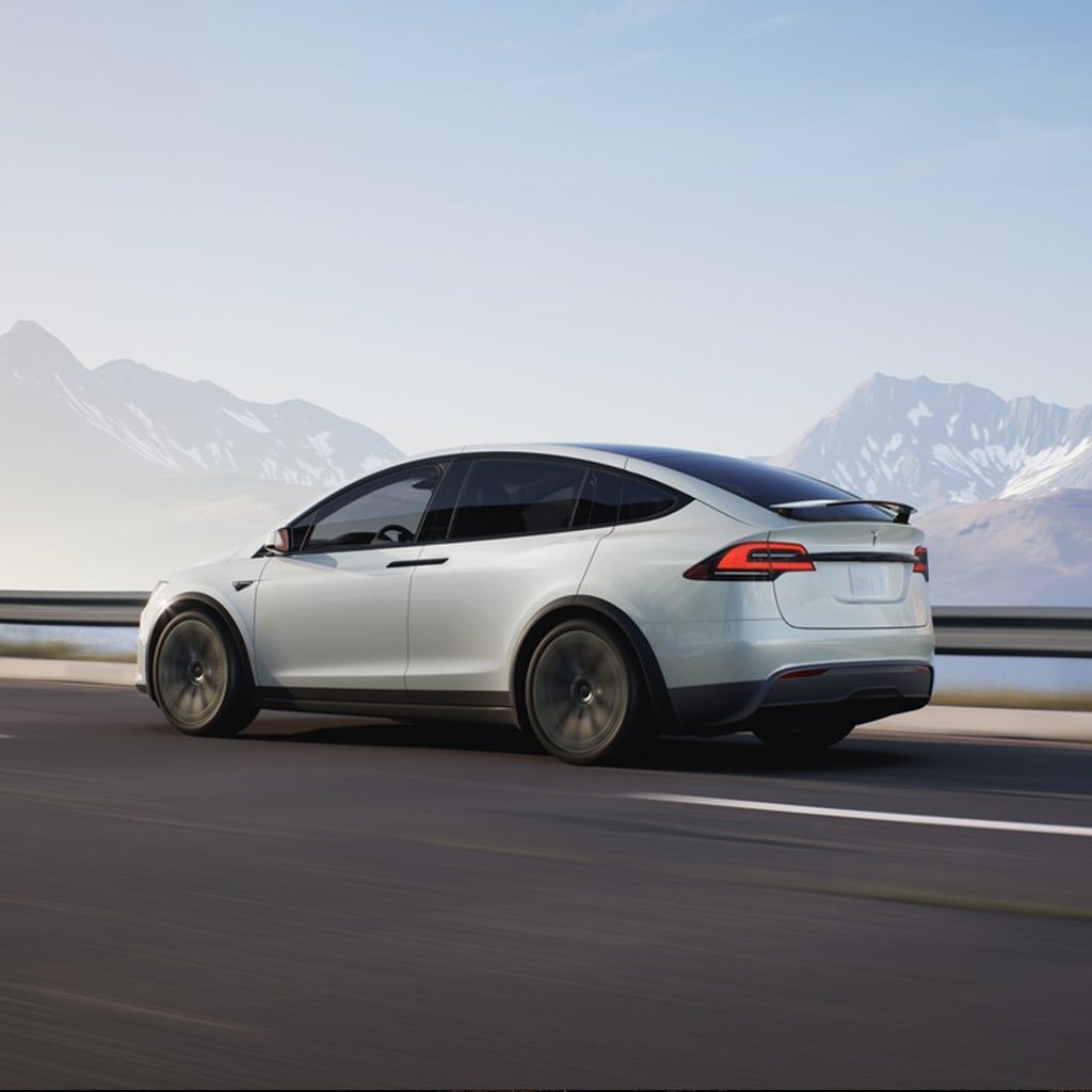 Choosing Your Next Luxury Electric Vehicle