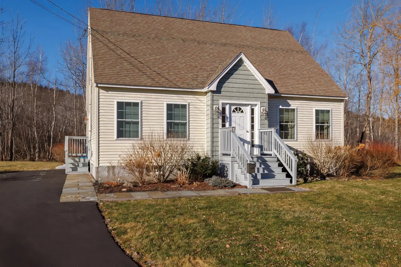 New Condo Listing! 13 Bloomfield Road 3, Bar Harbor, Maine – $759,000