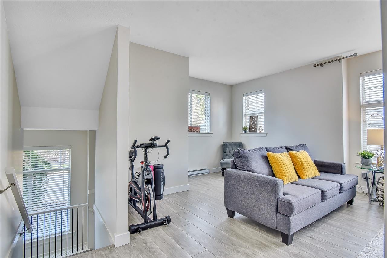 1-14377 60 Avenue, Surrey